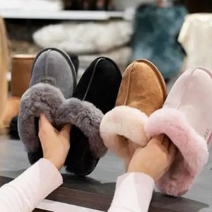 Boxing Day：UGG 拖鞋$74(原$124.96) 雪地靴$135起 封面参加 低至6折 比官网低