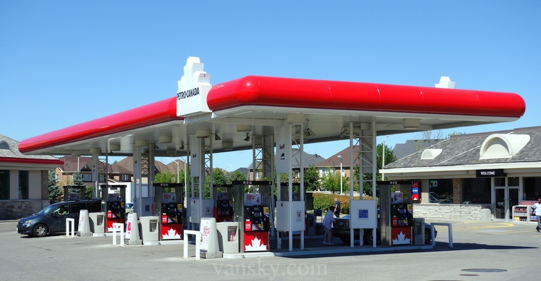 211121140155_petrocanada-gas-station-shutterstock.jpg