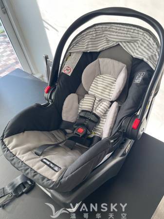 230113101558_Carseat.jpg