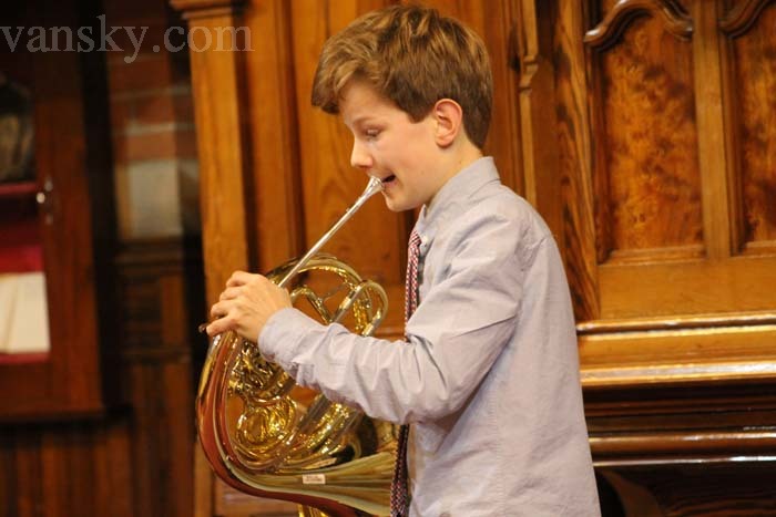 190828205039_henley-young-musician2016_7.jpg