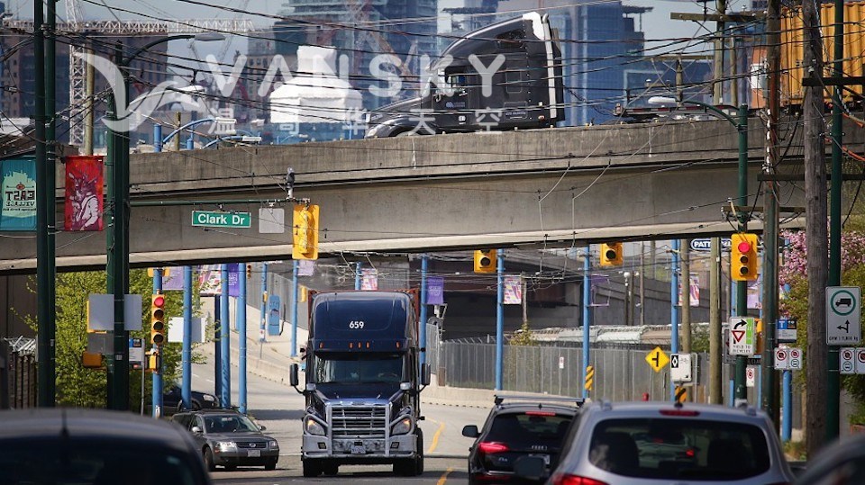 220622124406_trucking-truck-downtown-vancouver-industrial-rk_0.jpeg