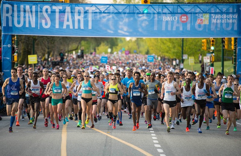 200314120727_03-2017-HM-Start.1.3-ChrisMorris.VancouverHalfMarathon.jpg