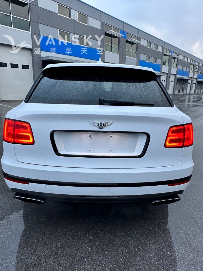 241028214005_2018-Bentley-Bentayga-47616681537706196.jpg