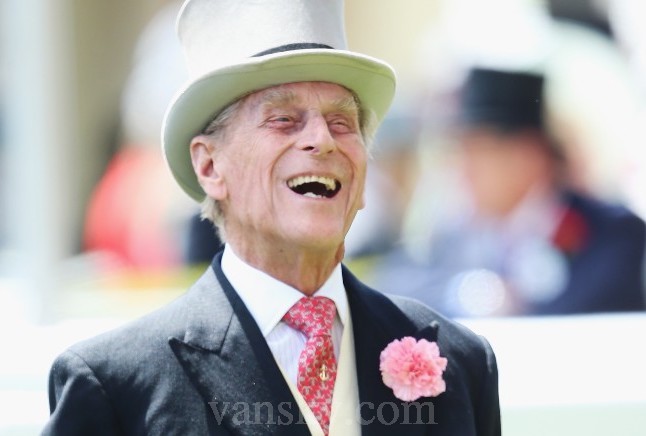 200610210809_170504105638-prince-philip-2014-exlarge-169.jpg